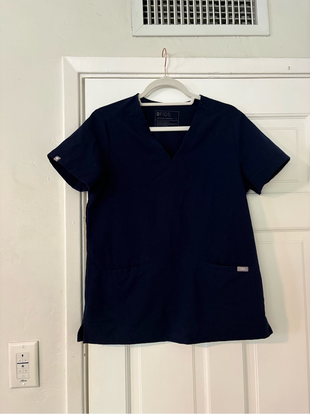 Figs Navy Scrub bundle of 6 - Sz Small